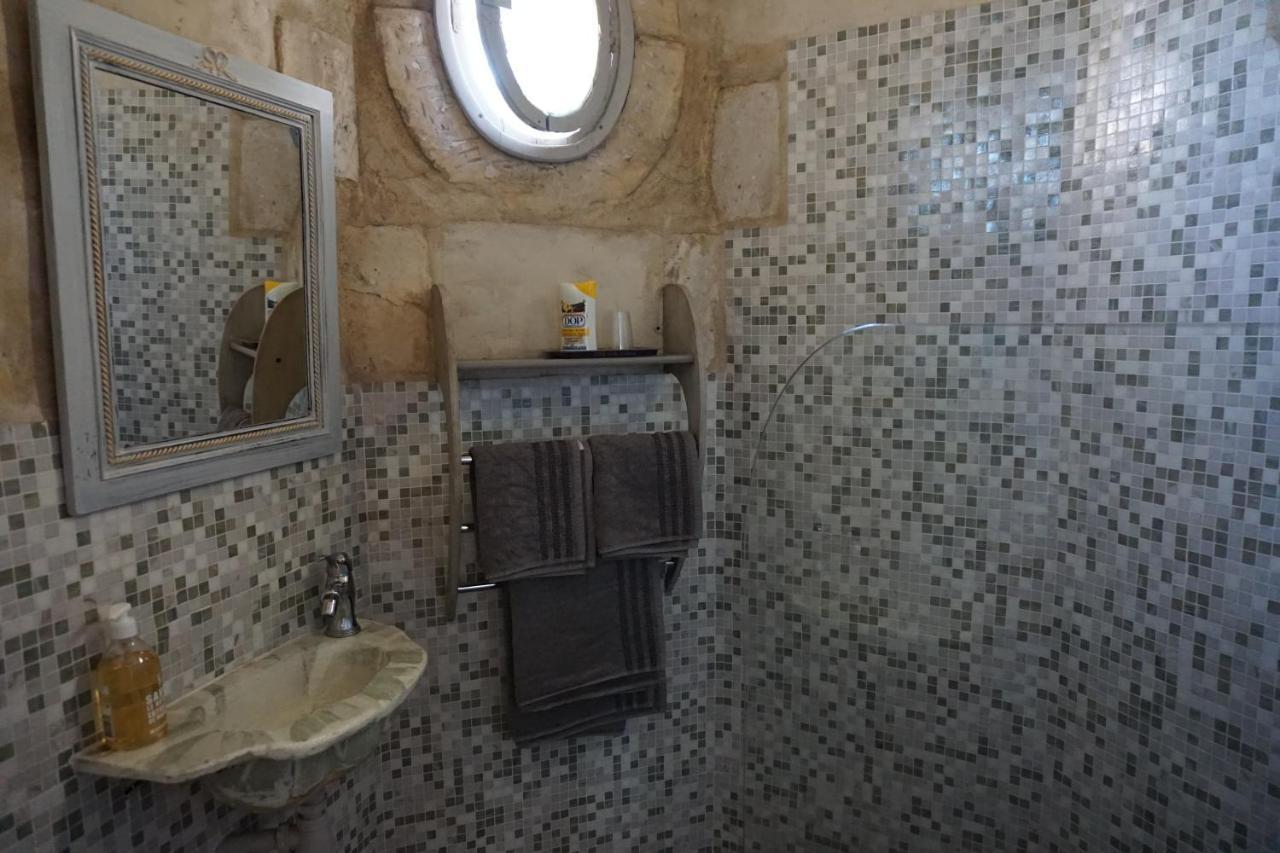Bed and Breakfast Les Deux Tours Brignon Exterior foto
